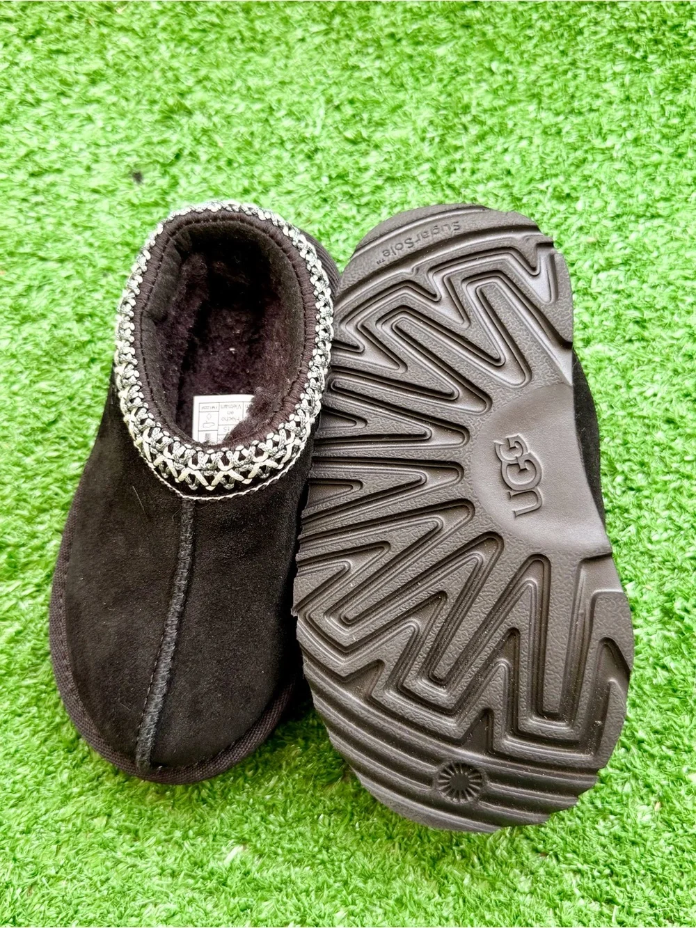 Unisex UGG Tasman II Kids/Toddler slippers  US size 8